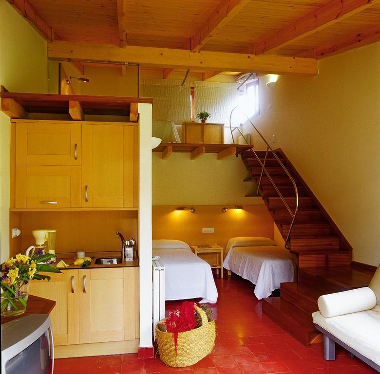 Bungalow Camping Los Manzanos Santa Cruz de Oleiros Habitación foto